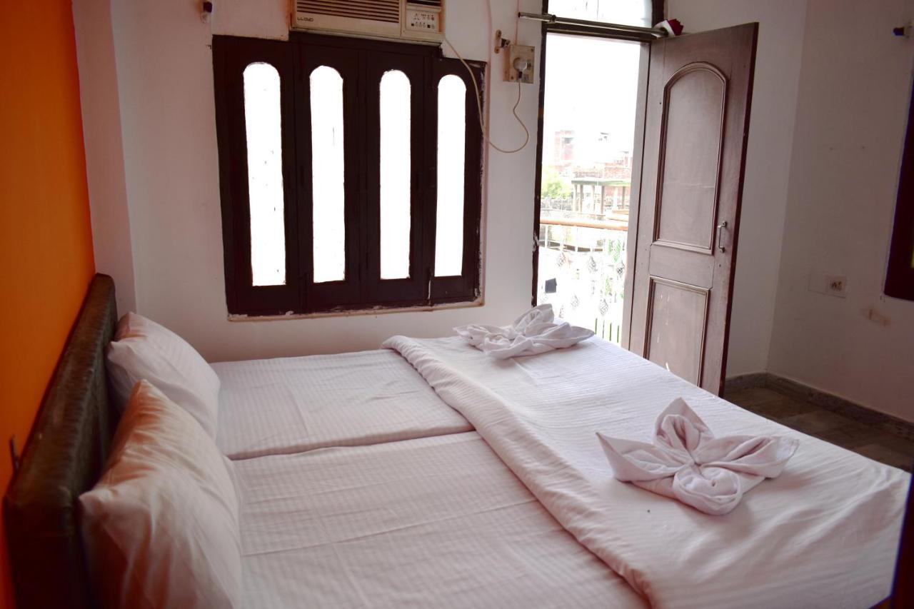 Sandhya Guest House Varanasi Near Ganga River Exterior foto