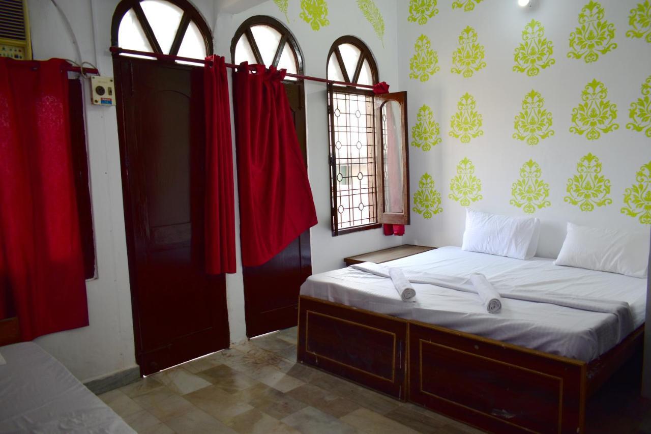 Sandhya Guest House Varanasi Near Ganga River Exterior foto