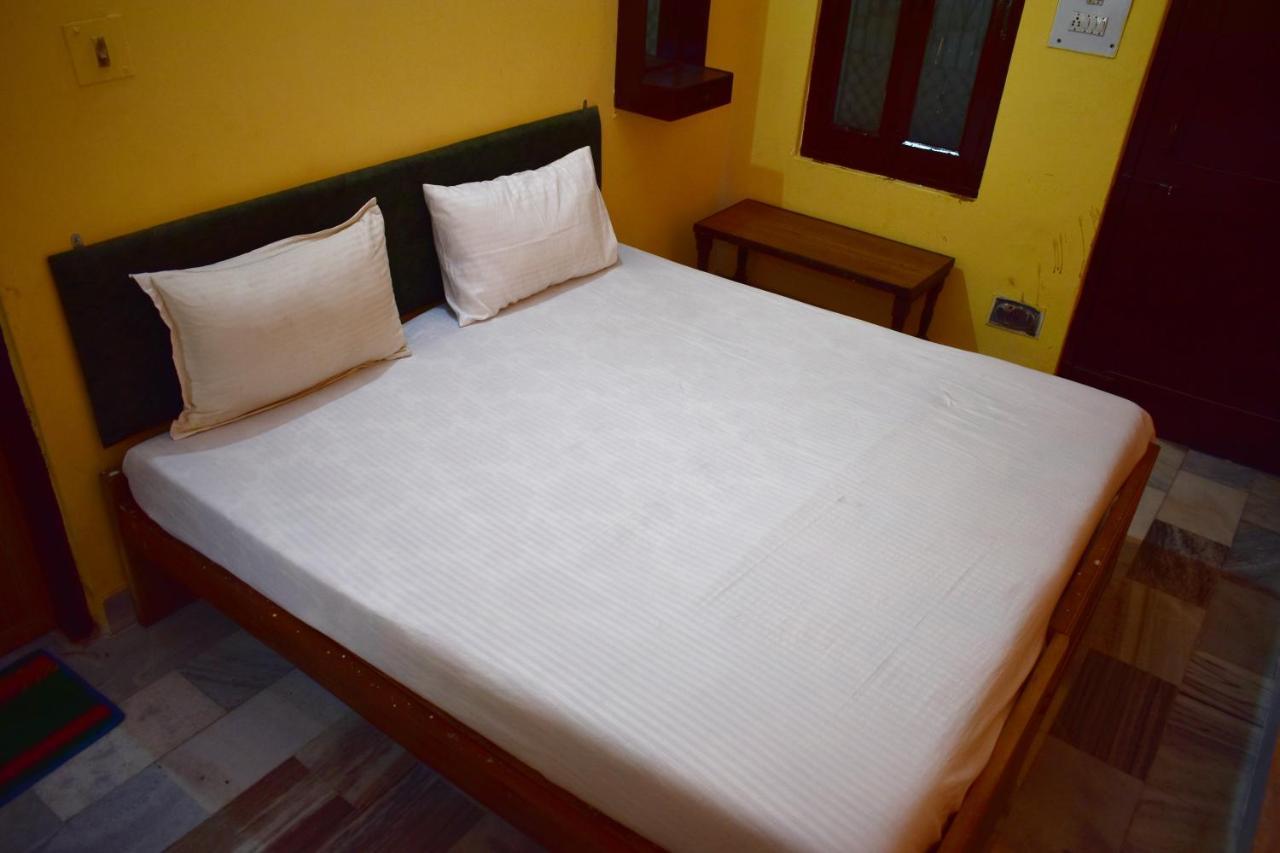 Sandhya Guest House Varanasi Near Ganga River Exterior foto